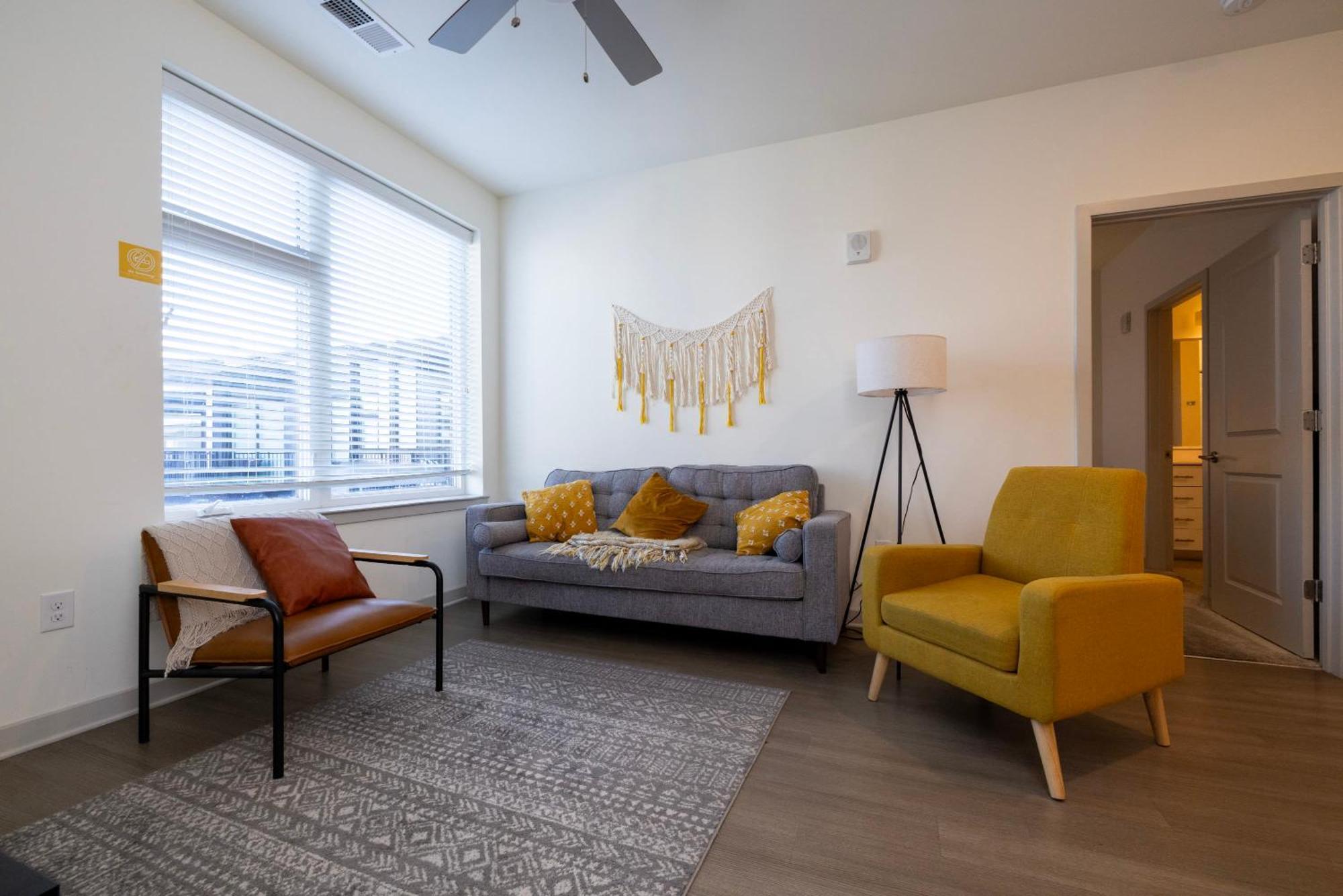 Modern Nulu 2Br Cozysuites 01 Louisville Esterno foto
