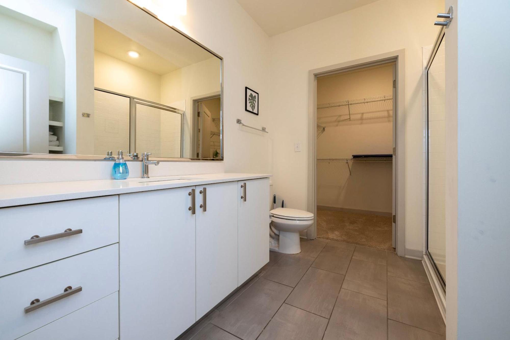 Modern Nulu 2Br Cozysuites 01 Louisville Esterno foto