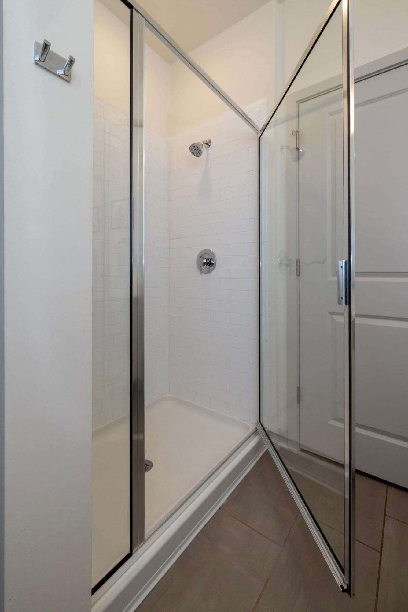 Modern Nulu 2Br Cozysuites 01 Louisville Esterno foto