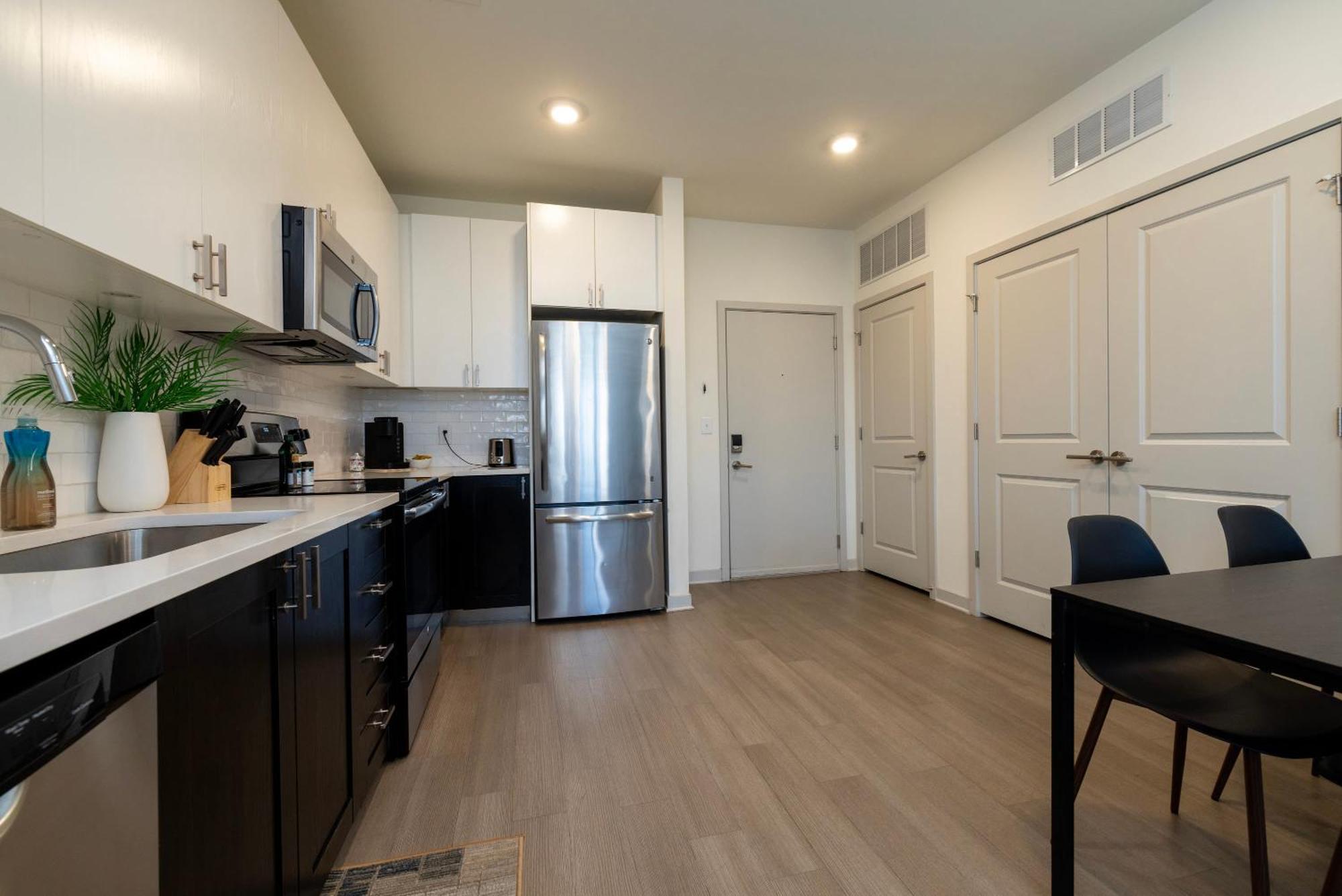 Modern Nulu 2Br Cozysuites 01 Louisville Esterno foto