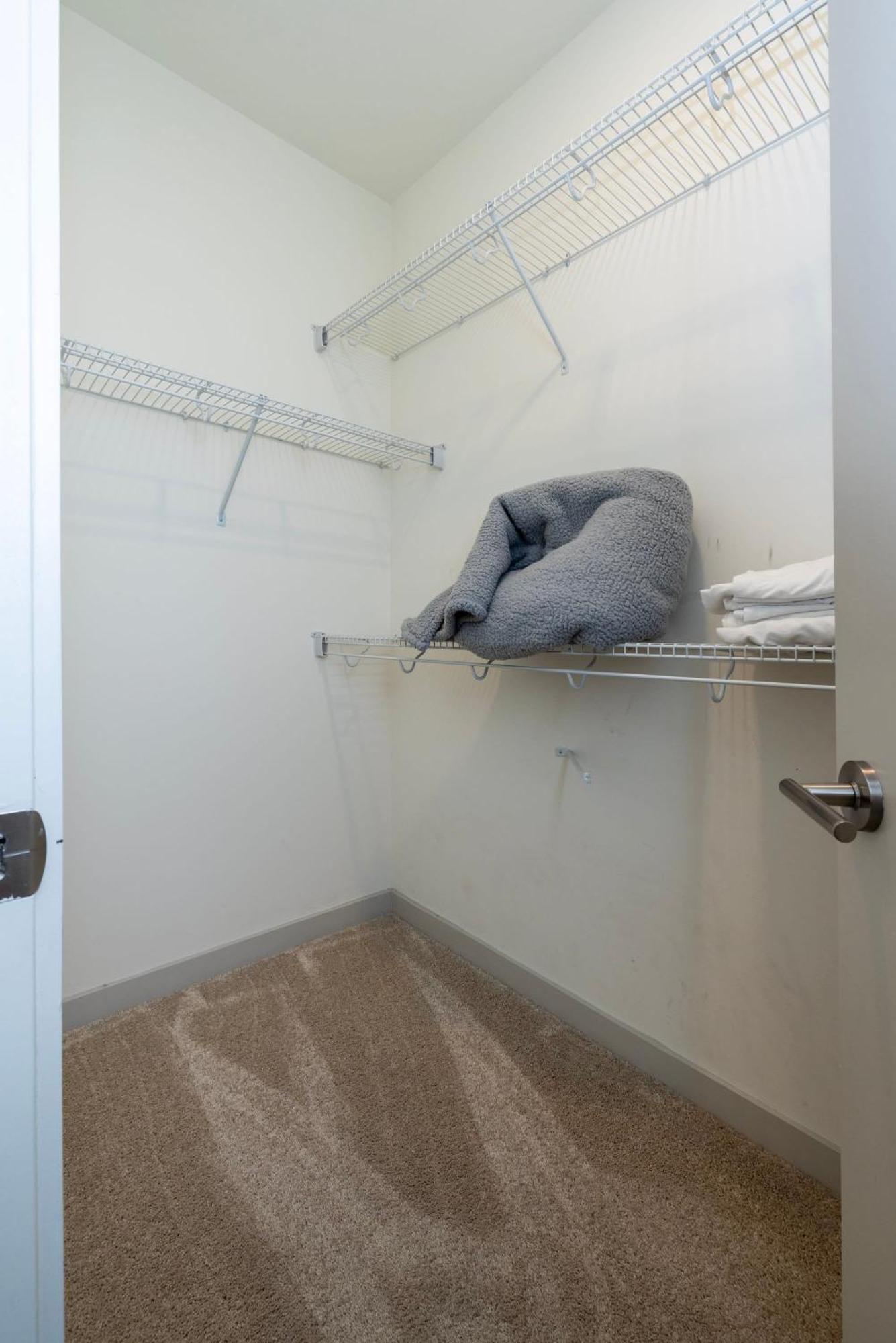 Modern Nulu 2Br Cozysuites 01 Louisville Esterno foto